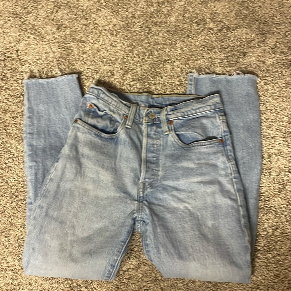 Levi’s Straight leg jeans with a tint stain